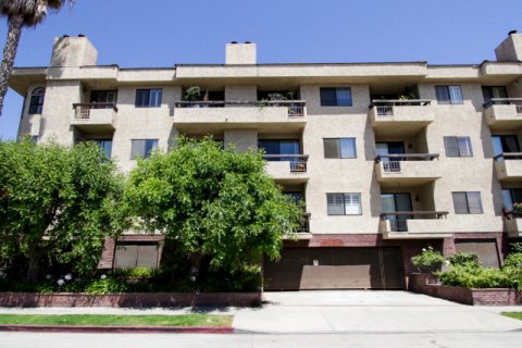 Gregory Terrace Beverly Center