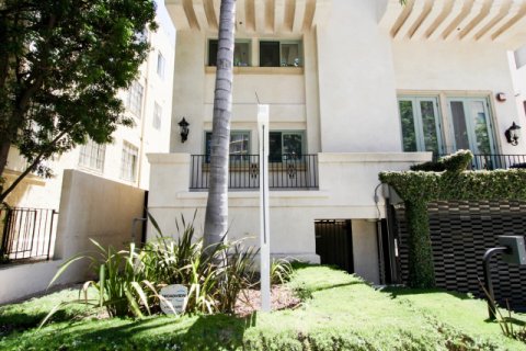 Wetherly Regency Beverly Center