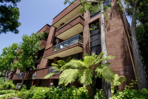 268 S Lasky Dr Beverly Hills