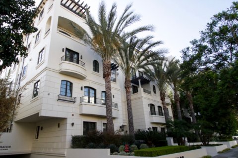 443 N Palm Dr Beverly Hills