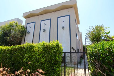 Beverly Doheny Townhouse Beverly Hills