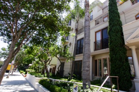 Spalding Peninsula Beverly Hills