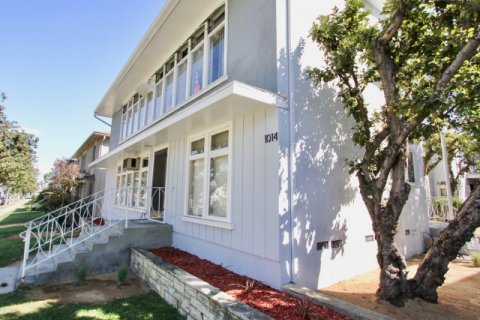 1014 E Carson St Long Beach