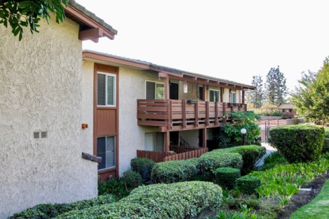 Country Club Villas Long Beach