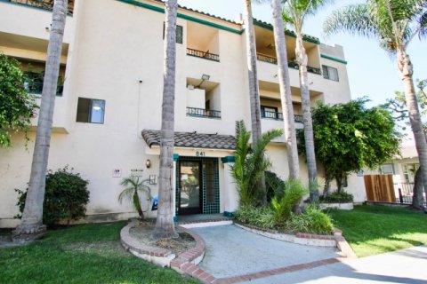 Gardenia Villas Long Beach