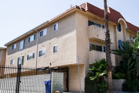 Denny Manor North Hollywood