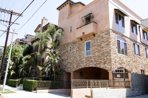 Toluca Lake Villas North Hollywood