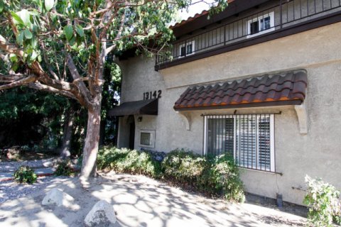 13142 Riverside Dr Sherman Oaks