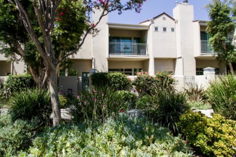 14101 Dickens St Sherman Oaks