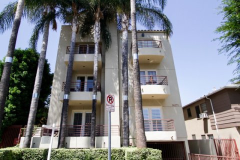 14271 Dickens St Sherman Oaks
