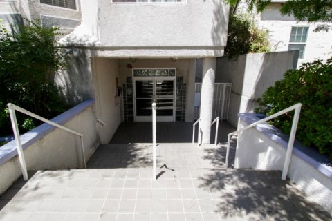 14415 Benefit St Sherman Oaks