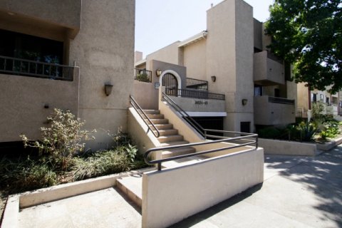 14634 Magnolia Blvd Sherman Oaks