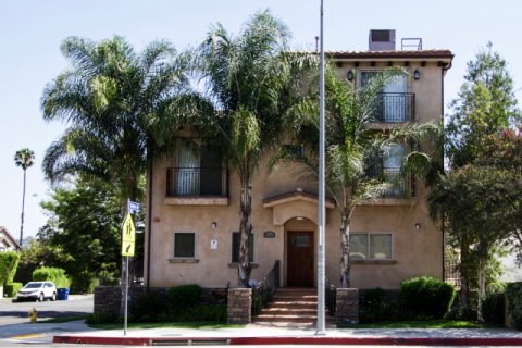 14702 Magnolia Blvd Sherman Oaks