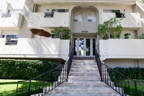 14727 Magnolia Blvd Sherman Oaks