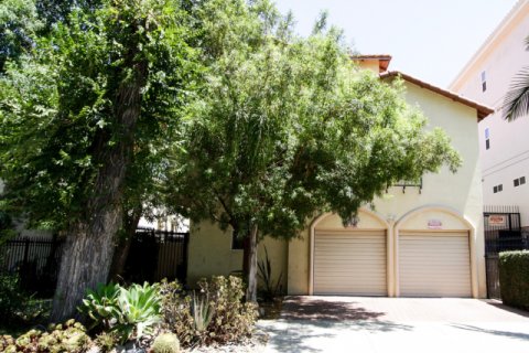 4442 Vista Del Monte Ave Sherman Oaks