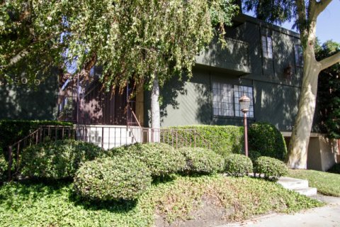 5070 Kester Ave Sherman Oaks