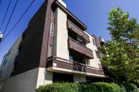 Andover Court Sherman Oaks