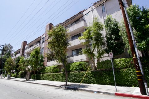 Castillion Sherman Oaks