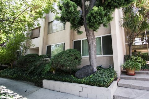 Chandler House Sherman Oaks