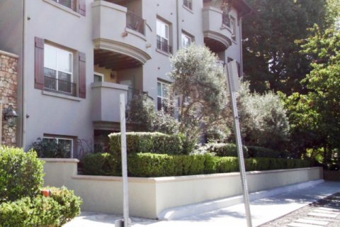 Girasole Sherman Oaks