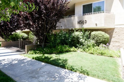 La Mirabelle Sherman Oaks