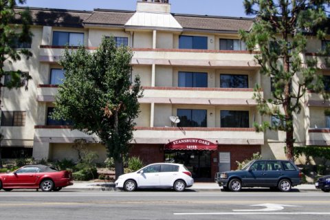 Stansbury Oaks Sherman Oaks