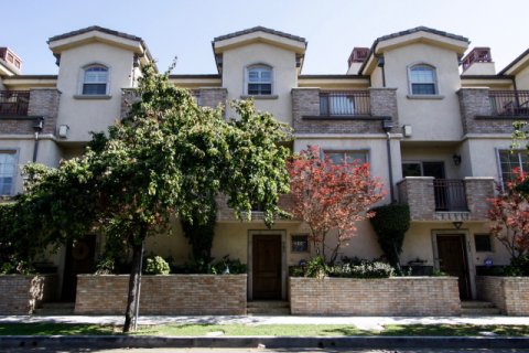 Towne Villas Sherman Oaks