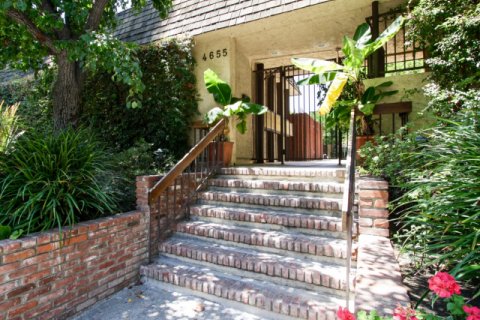 Willis Terrace Sherman Oaks