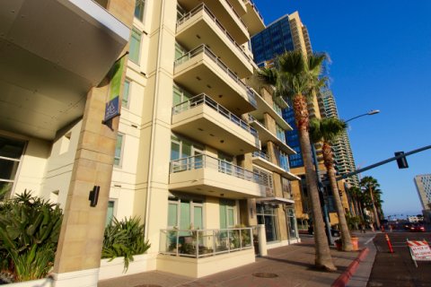 Breeza Downtown San Diego