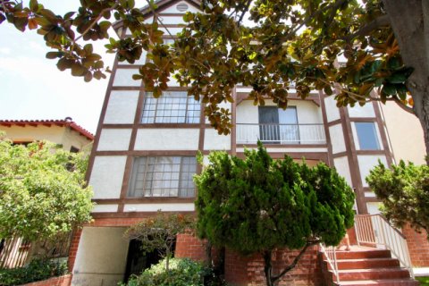 Swall Tudor beverly center