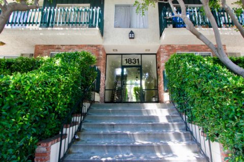 1831 Barry west la