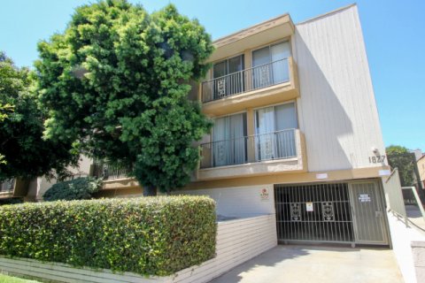 Barrington West Gardens West LA
