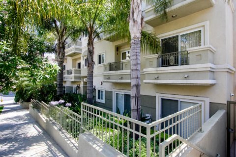 The Rochester West LA