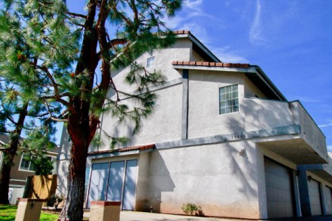 Crestview Estates Huntington Beach