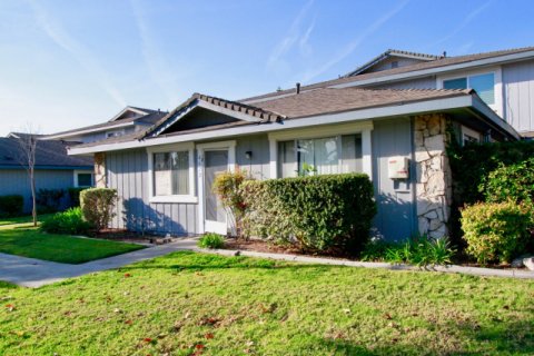 Harbor Heights Villas Huntington Beach