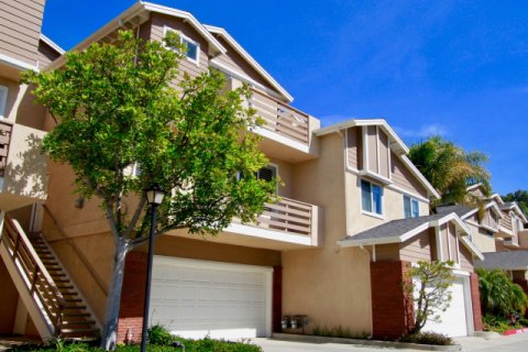 Holly Street Townhomes Huntington Beach