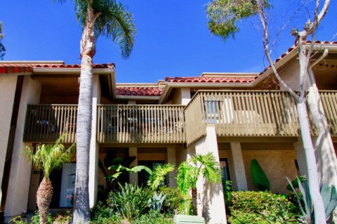 Las Brisas Huntington Beach
