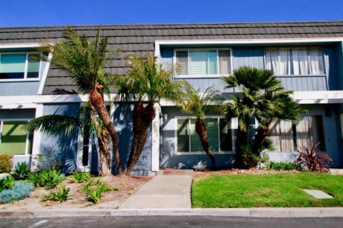 Mariners Cove Huntington Beach