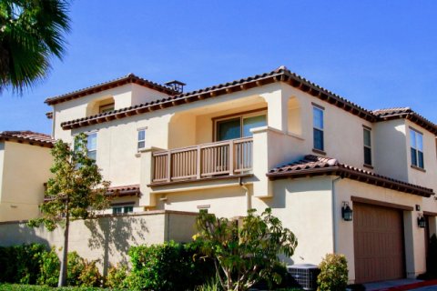 Pacific Shores Huntington Beach