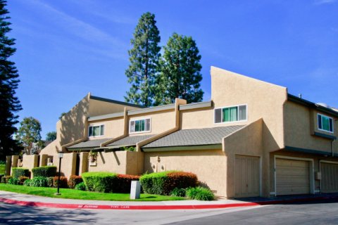 Sea Breeze Village Huntington Beach