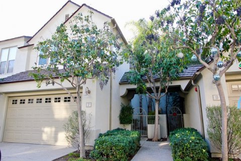 Summit Towne Collection Irvine