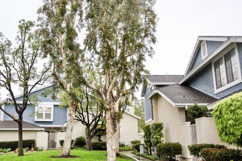 San Remo Villas Lake Forest
