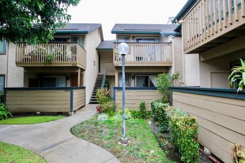 Serrano Creek Villas Lake Forest