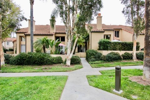Corsica Villas Newport Beach