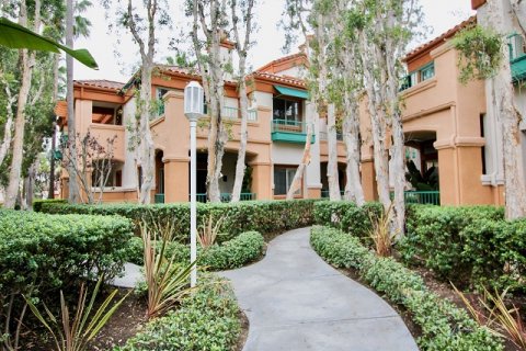 Villa Point Newport Beach
