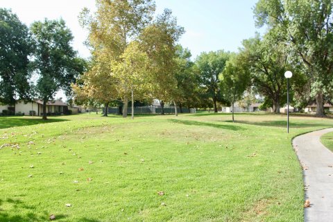 Loving Homes Greens riverside