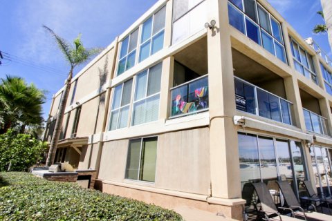 Mission Beach Condos Lofts Townhomes For Sale Mission Beach Real