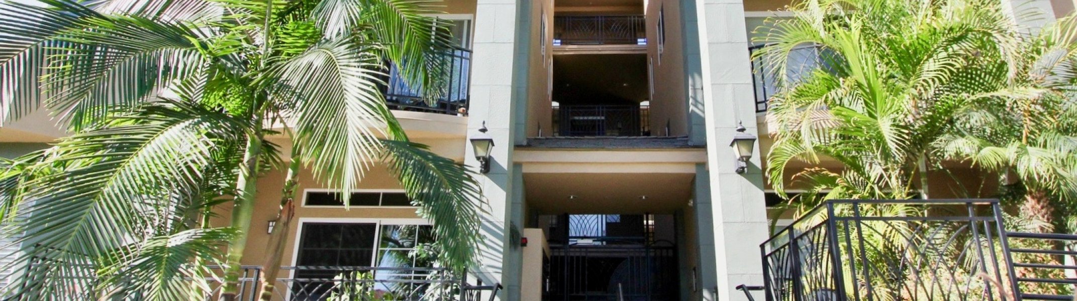 Centre Court Condominiums