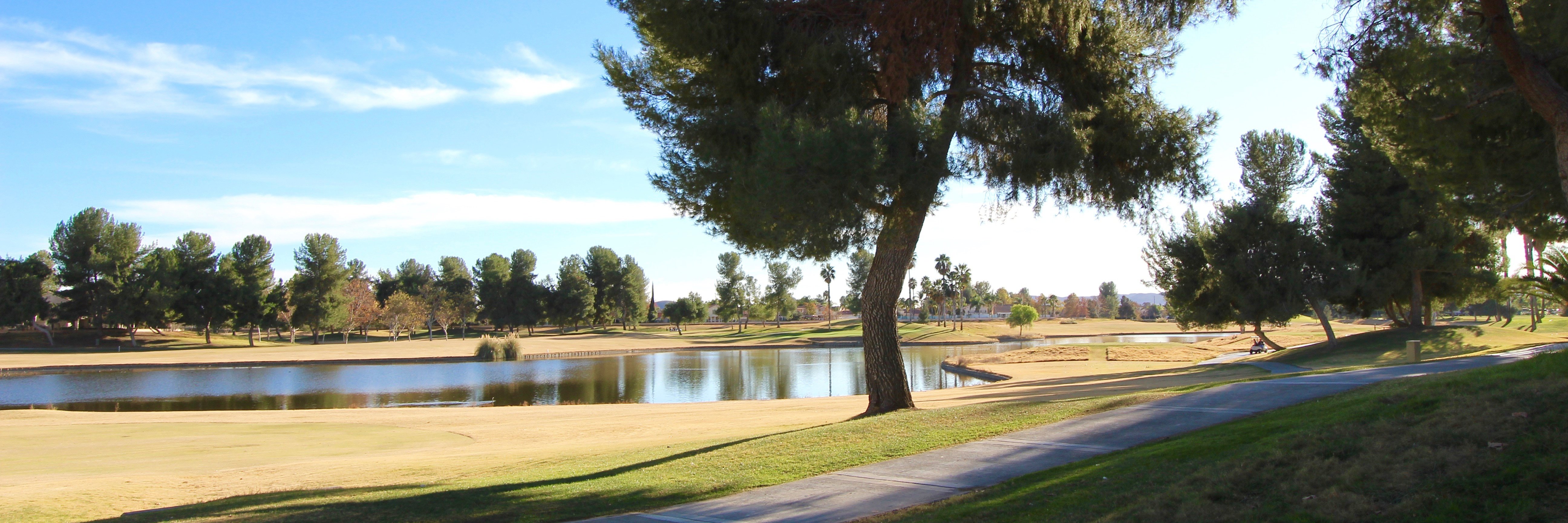A view of the lake at Oasis, located in Menifee Ca