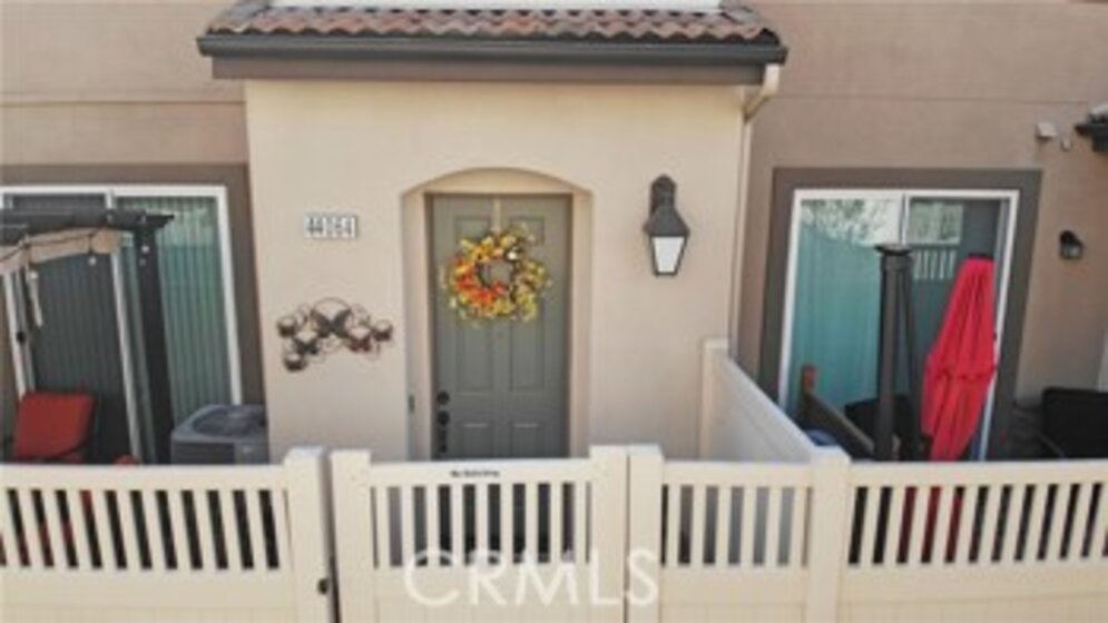 44064 Calle Luz Photo